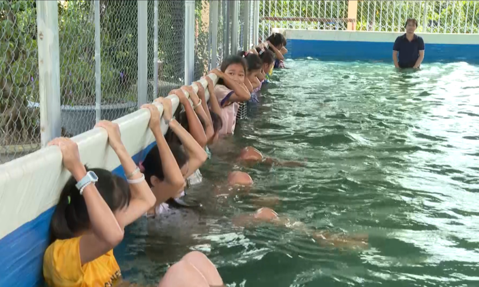 Hơn 30% trẻ em Tiểu học, THCS trong tỉnh biết bơi