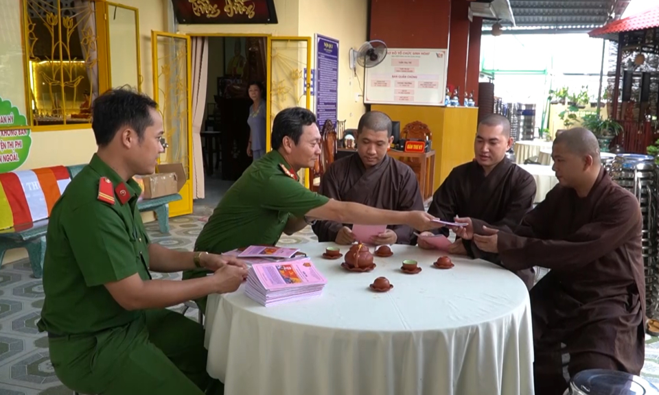 Dân vận khéo trong lực lượng vũ trang