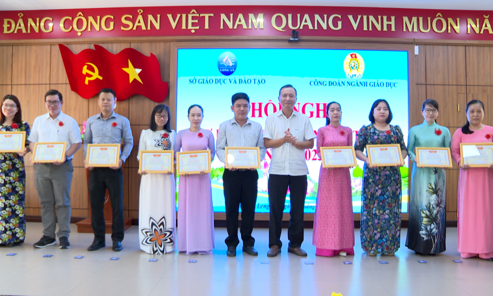 Sở Giáo dục và Đào tạo sơ kết thực hiện chỉ thị 05 năm 2023