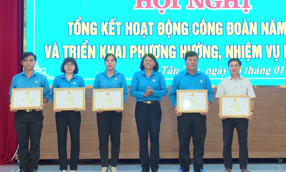 Tân Trụ tổng kết hoạt động công đoàn năm 2023
