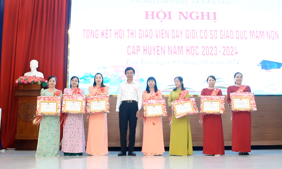Tân Trụ tổng kết Hội thi giáo viên dạy giỏi mầm non cấp huyện