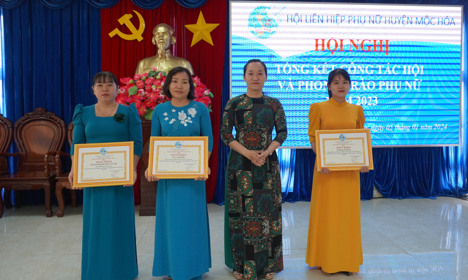 Mộc Hóa tổng kết công tác Hội và phong trào phụ nữ năm 2023