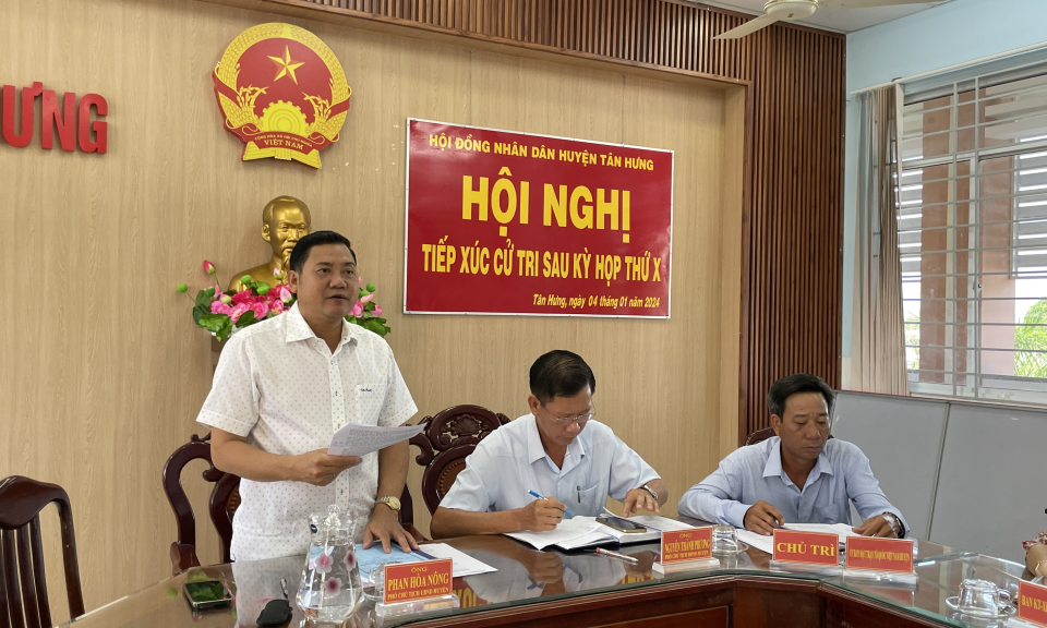 Đại biểu HĐND huyện Tân Hưng tiếp xúc cử tri trực tuyến 