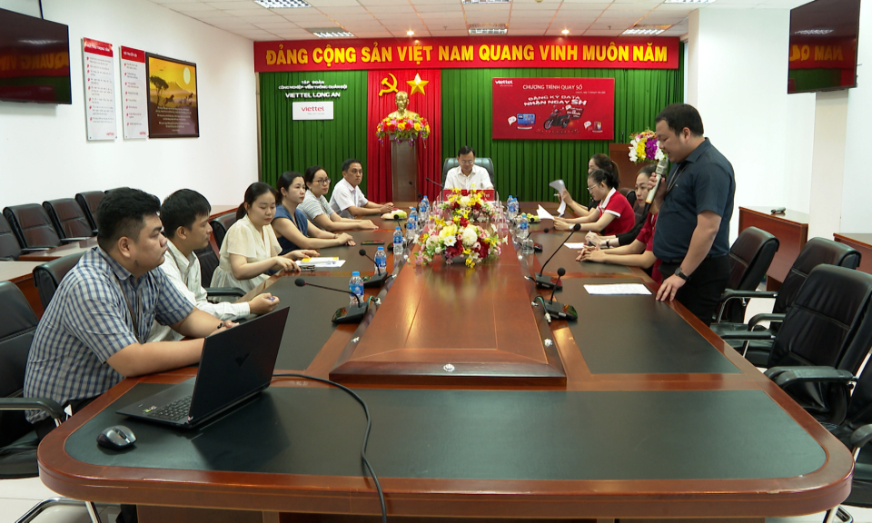 Viettel Long An tổ chức Quay số trúng thưởng