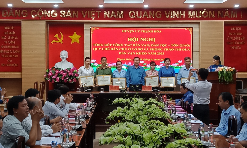Thạnh Hóa tổng kết công tác Dân vận; Dân tộc - Tôn giáo