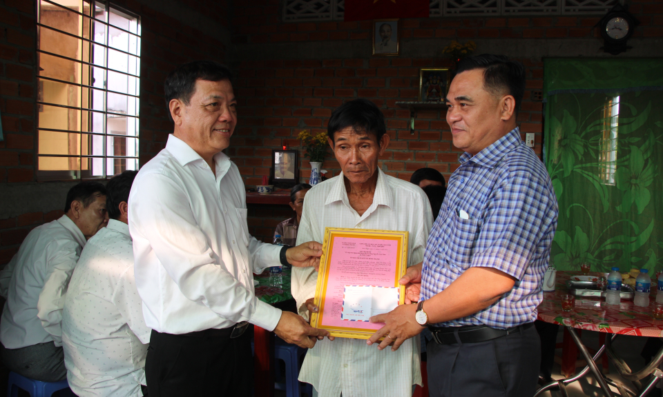 Tỉnh Ninh Thuận hỗ trợ xây dựng nhà Đại Đoàn kết tại xã Bình Thạnh, huyện Thủ Thừa