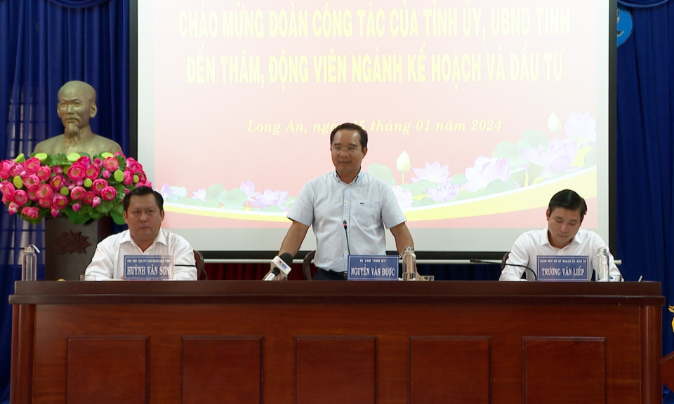 Huy động nguồn lực, phát huy lợi thế để phát triển