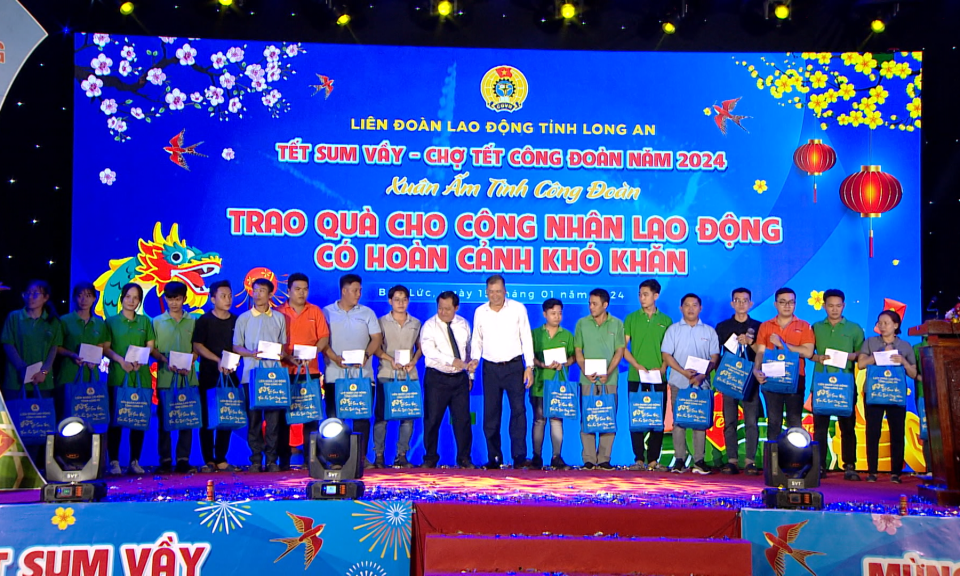“Tết sum vầy - Xuân ấm tình công đoàn”
