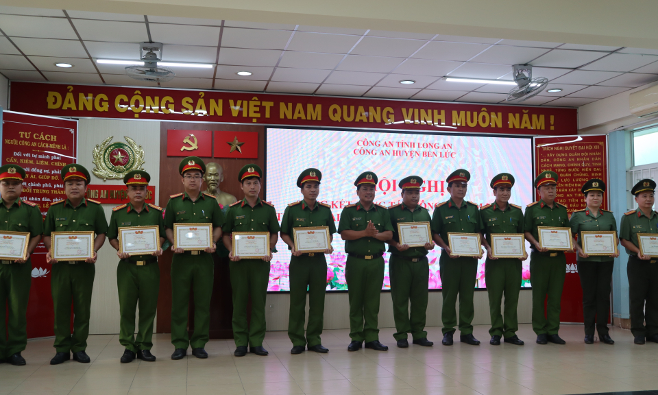 Công an huyện Bến Lức chuyển biến tích cực trên lĩnh vực an ninh trật tự
