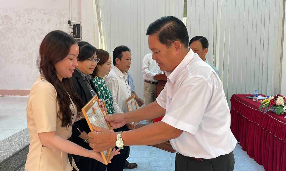 Tân Hưng tổng kết công tác kiểm tra, giám sát và thi hành kỷ luật trong Đảng năm 2023