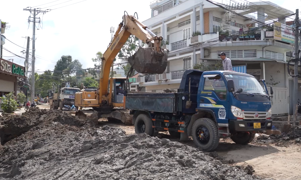 Đẩy nhanh tiến độ thực hiện và giải ngân vốn đầu tư công ngay từ đầu năm