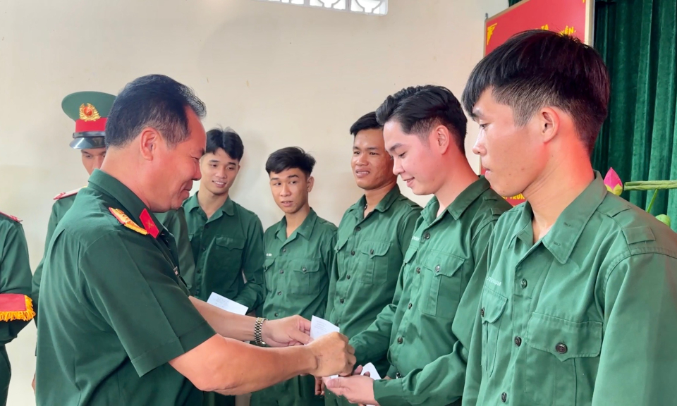 Tân Hưng đón quân nhân hoàn thành nghĩa vụ quân sự tại ngũ, xuất ngũ năm 2024