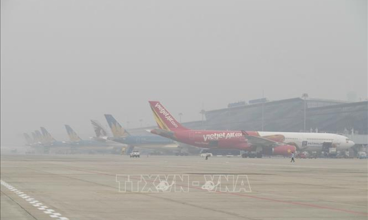 Các sân bay miền Bắc khai thác trở lại các chuyến bay sau ảnh hưởng sương mù