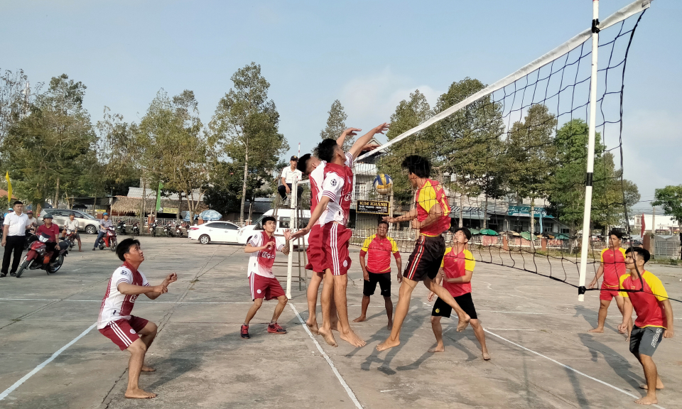 Tân Hưng tổ chức giải bóng chuyền vô địch huyện năm 2024