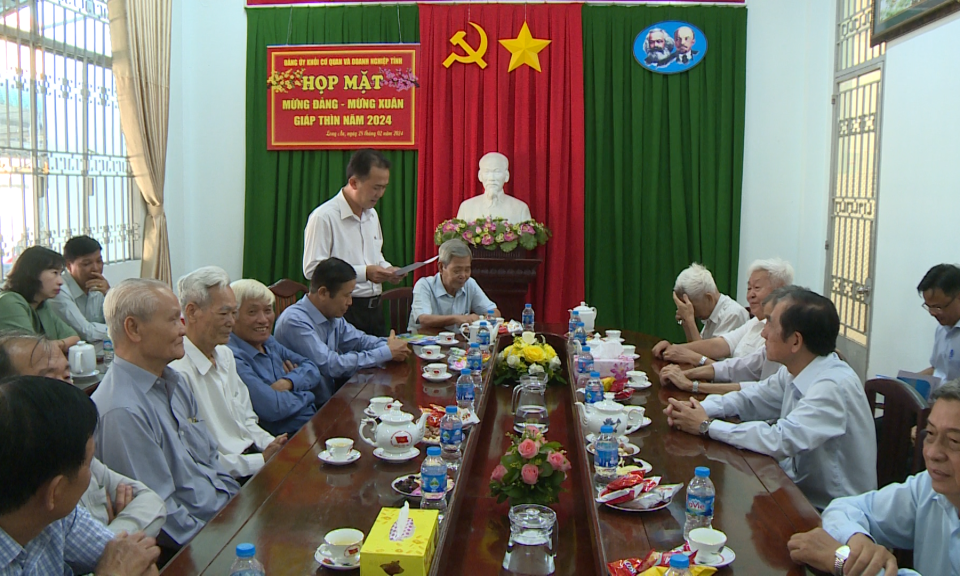 Đảng ủy Khối Cơ quan và Doanh nghiệp tỉnh họp mặt Mừng Đảng - Mừng Xuân Giáp Thìn năm 2024