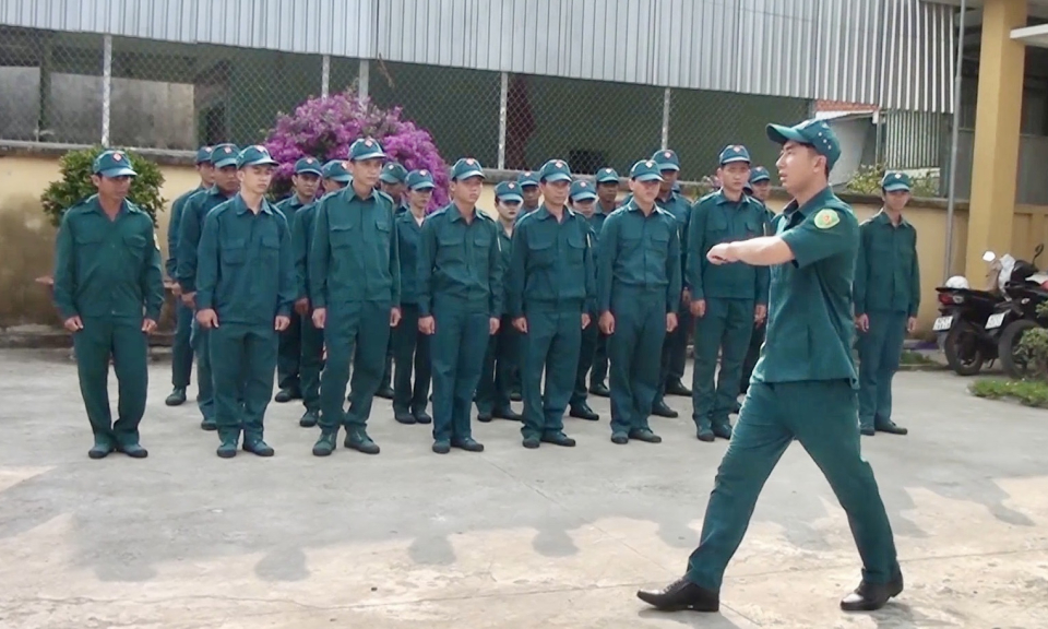 Tân Hưng huấn luyện Trung đội dân quân cơ động năm 2024