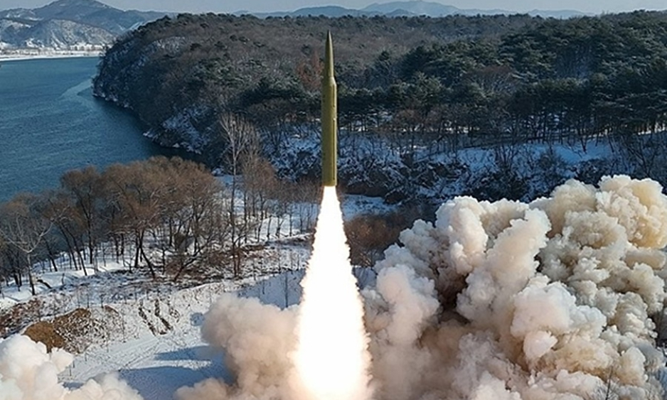 Triều Tiên liên tiếp phóng tên lửa đạn đạo ở ngoài khơi EEZ Nhật Bản