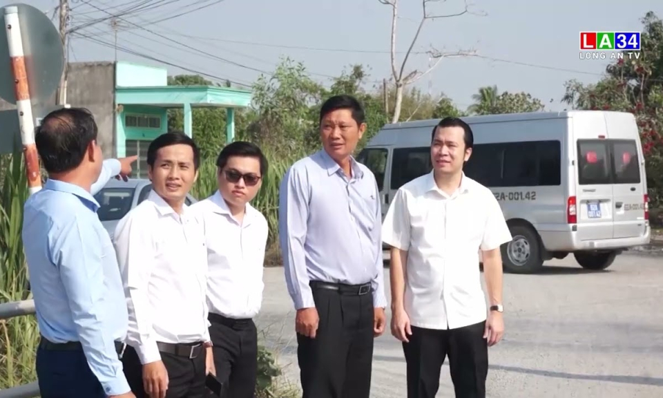 Đoàn công tác Sở Xây dựng tỉnh Long An làm việc tại huyện Mộc Hóa