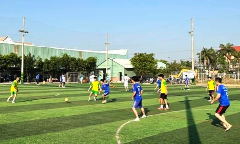 Cần Đước tổ chức Giải bóng đá chào mừng Ngày thành lập Đoàn Thanh niên