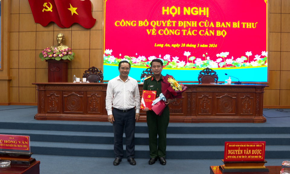 Công bố quyết định của Ban Bí thư về công tác cán bộ
