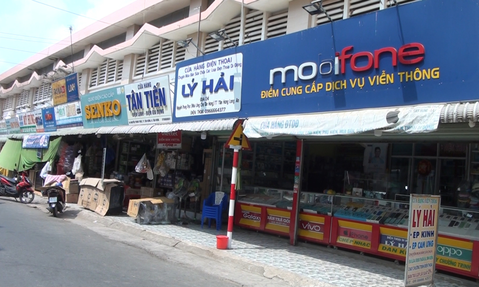 Tân Hưng tăng cường công tác phòng chống cháy nổ khu vực chợ trong mùa khô