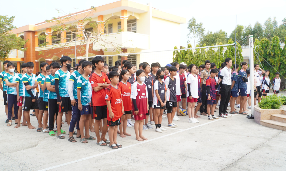 Giải Bóng chuyền nam – nữ học sinh cấp THCS huyện Mộc Hóa