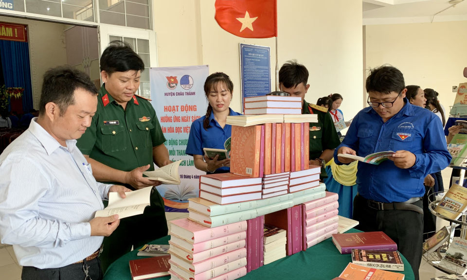 Huyện Châu Thành tổ chức hoạt động hưởng ứng Ngày sách và văn hóa đọc Việt Nam 2024