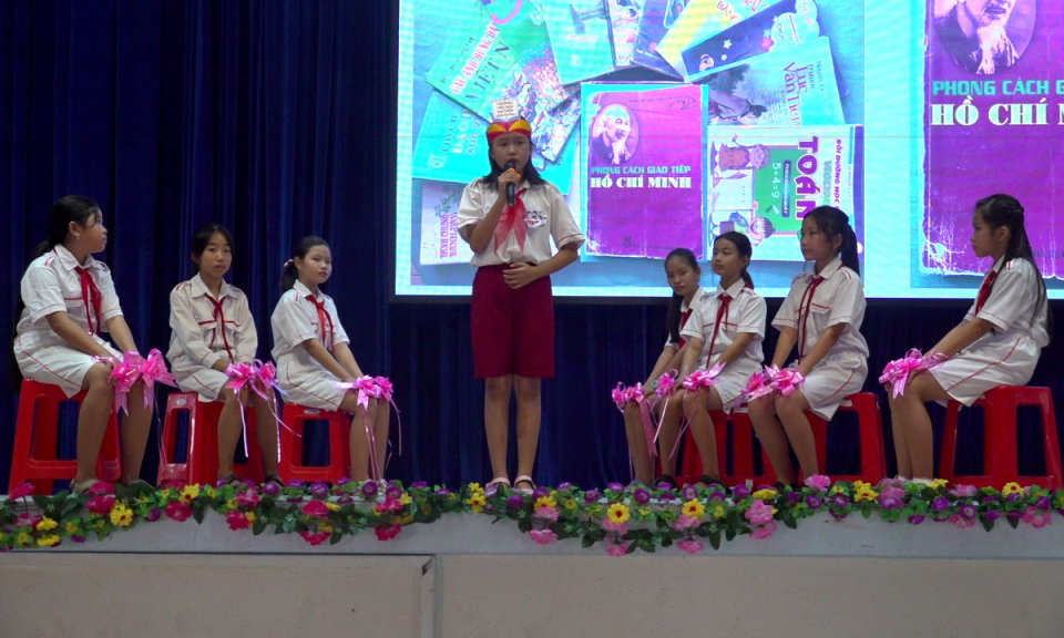 Tân Hưng: Hội thi Kể chuyện chào mừng Ngày Sách và Văn hóa đọc Việt Nam