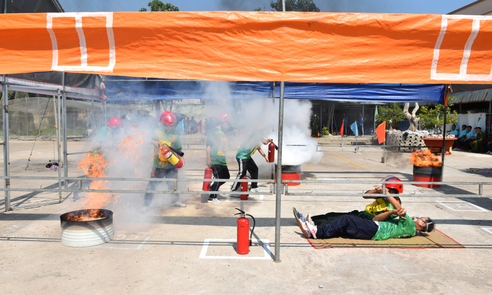 Tân Thạnh: Hội thi “Tổ liên gia an toàn phòng cháy, chữa cháy” năm 2024