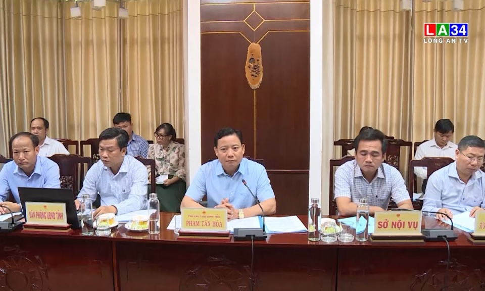 Trao đổi nội dung hợp tác giữa UBND tỉnh Long An và Đại học Kinh tế TP Hồ Chí Minh