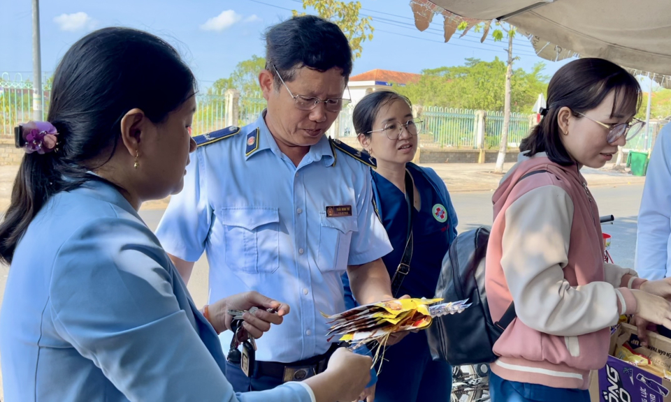 Tân Hưng xử lý 03 trường hợp vi phạm an toàn thực phẩm