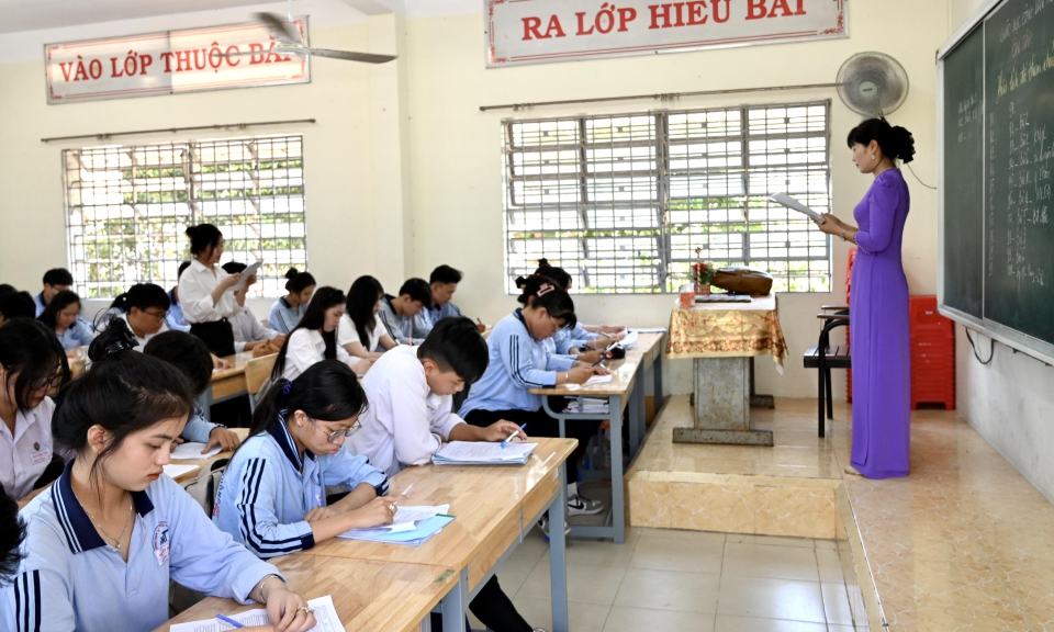 Bến Lức hoàn thành tốt nhiệm vụ năm học 2023 - 2024
