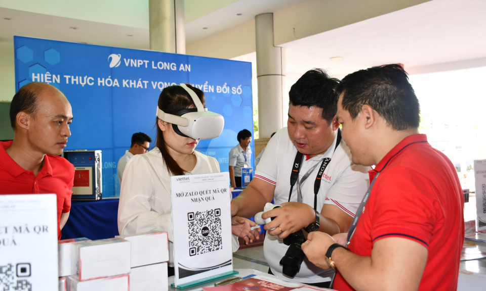 Hội thảo thúc đẩy chuyển đổi số cho doanh nghiệp