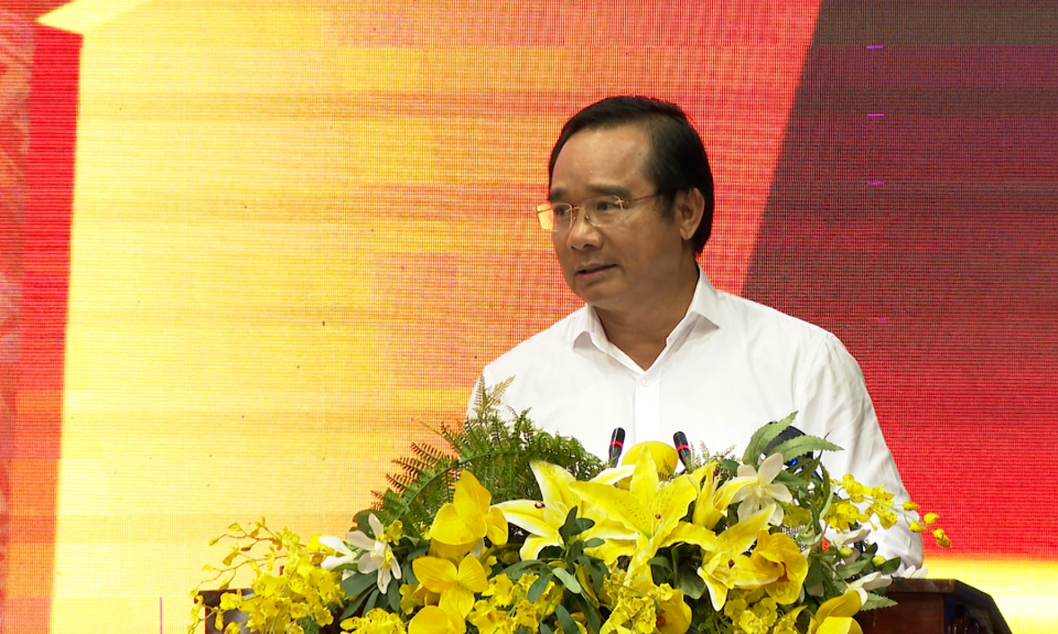 Long An thông tin nhanh Hội nghị lần thứ 9 Ban chấp hành Trung ương Đảng