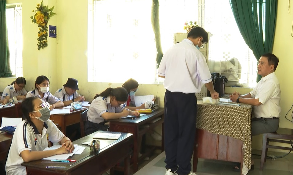 Dồn sức ôn tập cho kỳ thi tuyển sinh lớp 10