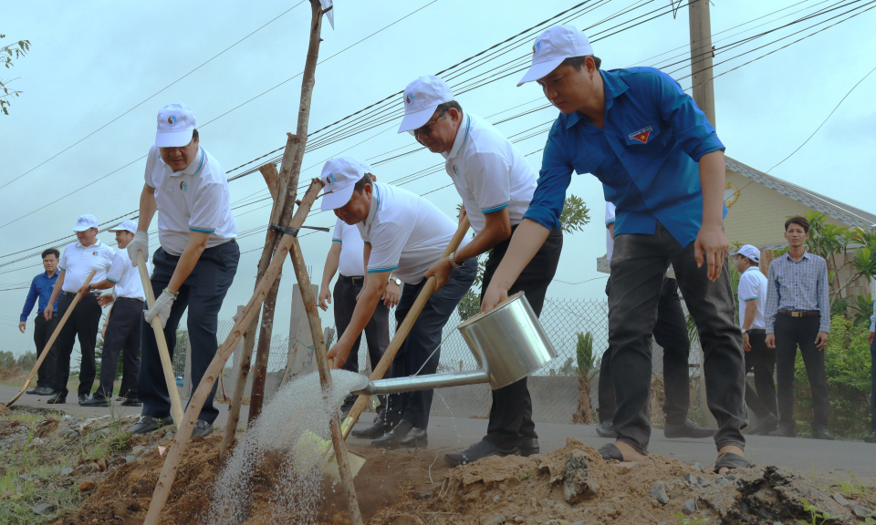 Tỉnh phát động hưởng ứng Ngày môi trường thế giới năm 2024 tại Cần Đước