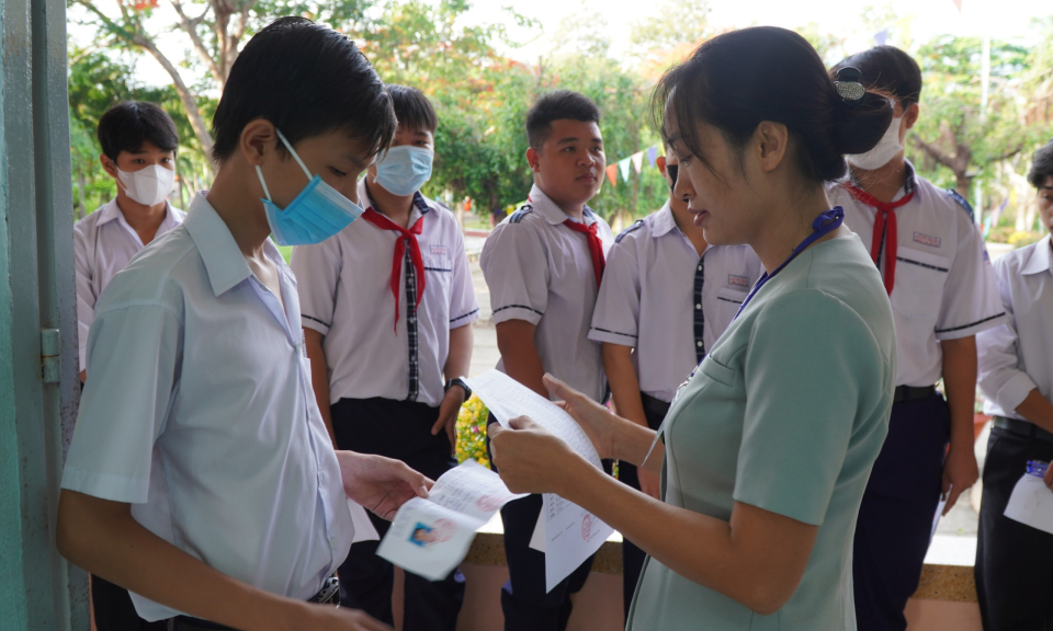 Cần Giuộc 2.584 thí sinh tham gia kỳ thi tuyển sinh lớp 10