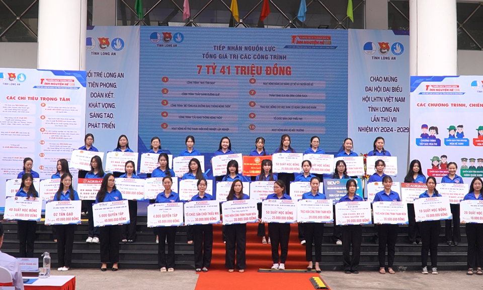 Nhiều hoạt động ý nghĩa Chiến dịch thanh niên tình nguyện hè tỉnh Long An năm 2024