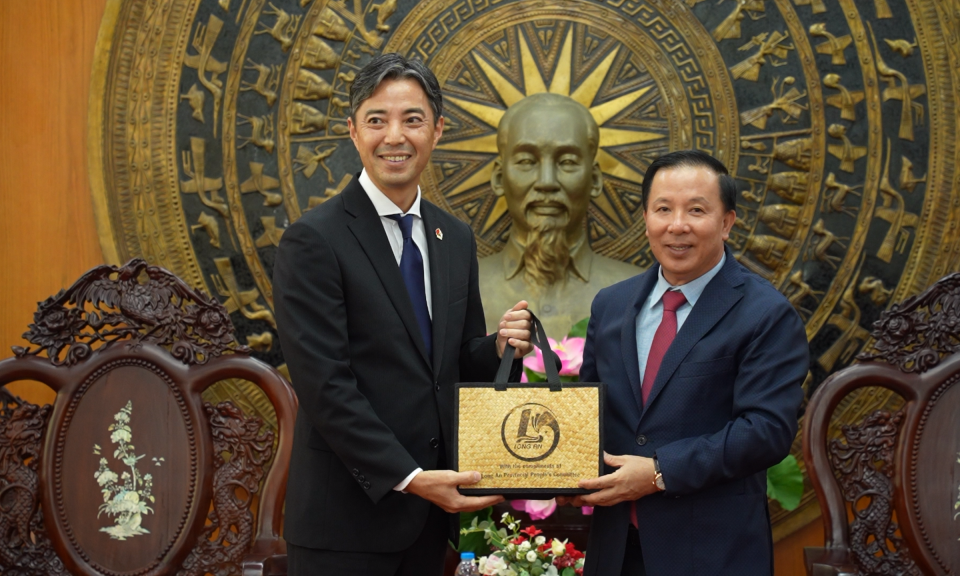 Hiệp hội Doanh nghiệp Nhật Bản tại Thành phố Hồ Chí Minh (JCCH) chào xã giao lãnh đạo tỉnh Long An