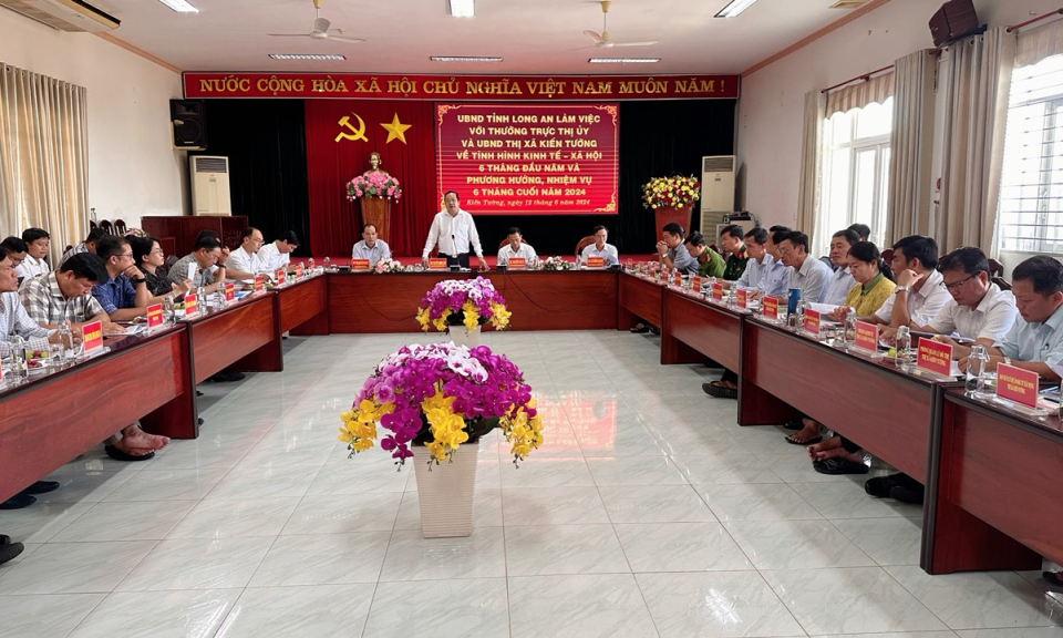 Kiến Tường: Đại biểu Hội đồng Nhân dân tỉnh tiếp xúc cử tri 