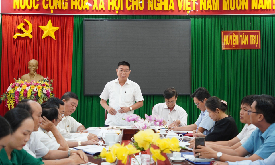 Tân Trụ phấn đấu thu ngân sách Nhà nước đạt theo kế hoạch