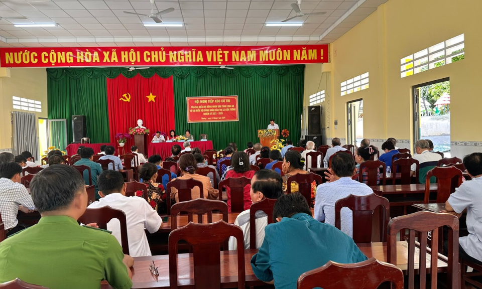 Kiến Tường: Đại biểu HĐND tỉnh tiếp xúc cử tri Phường 1 