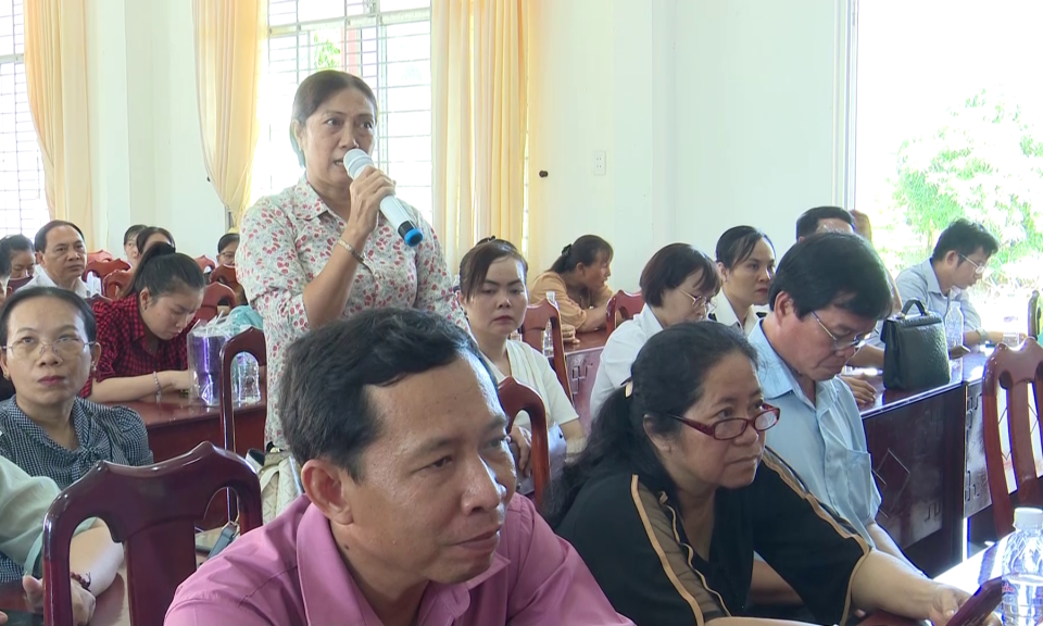 Tân Trụ: Đại biểu HĐND tỉnh tiếp xúc cử tri xã Tân Bình