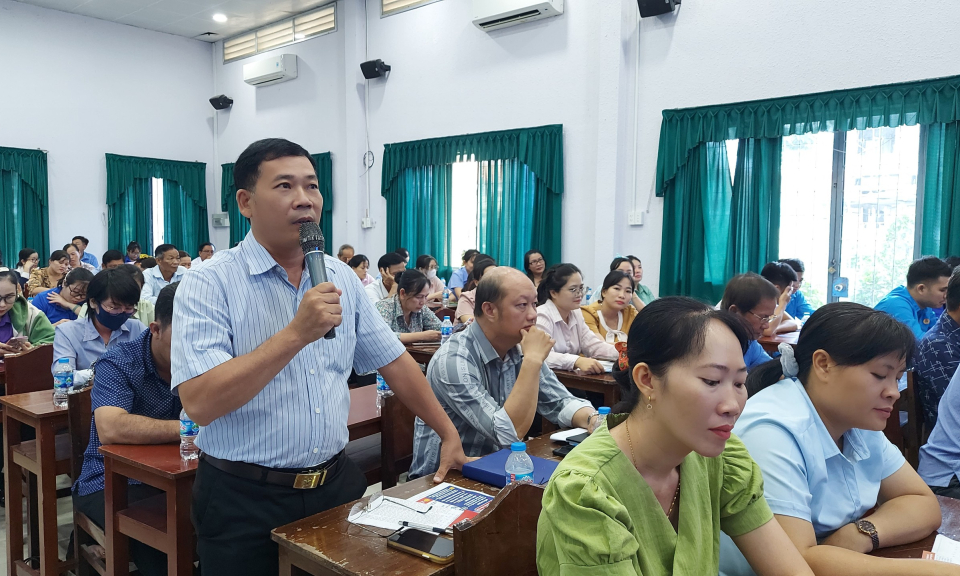 Thạnh Hóa tuyên truyền, tư vấn người lao động đi làm ở nước ngoài 