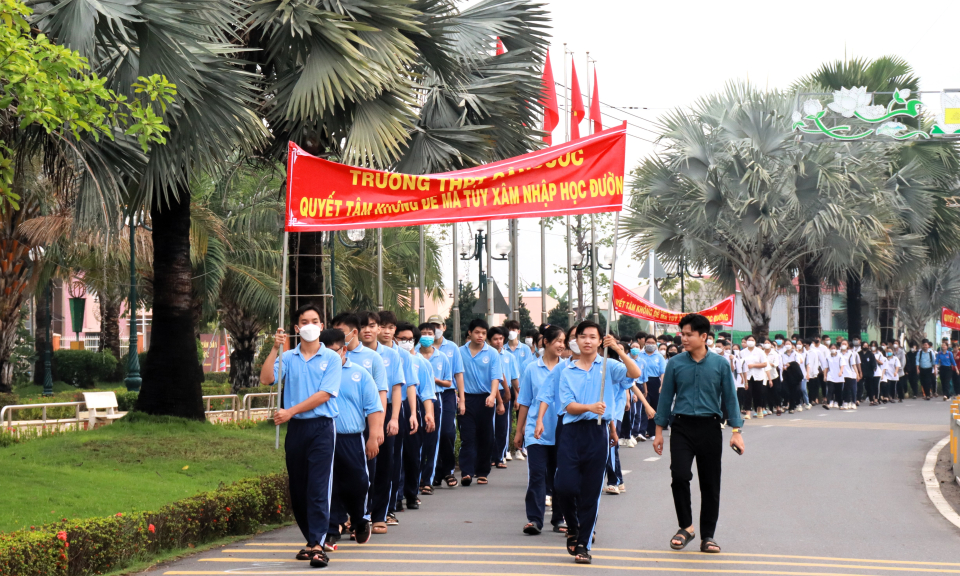 Cần Đước ra quân hưởng ứng tháng hành động phòng, chống ma túy năm 2024