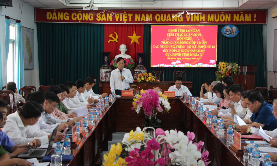 Cụm thảo luận số 1 HĐND tỉnh thảo luận đóng góp ý kiến vào các nội dung trình tại kỳ họp thứ 16