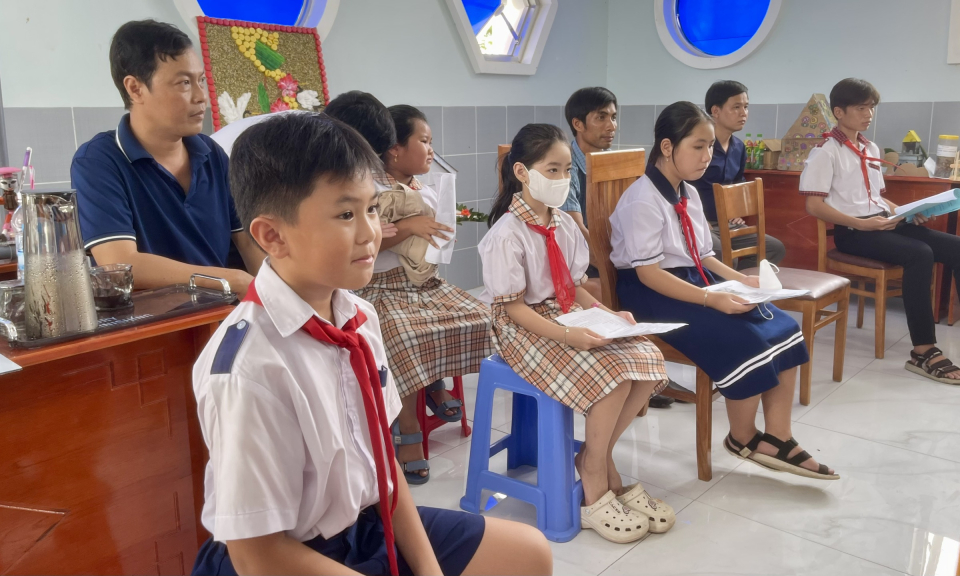 Chung khảo Cuộc thi Sáng tạo dành cho thanh thiếu niên, nhi đồng huyện Tân Hưng năm 2024       