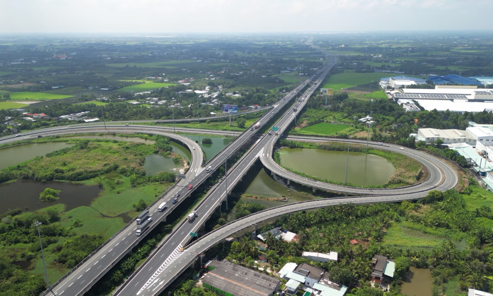 Theo quy hoạch, Long An và Thành phố Hồ Chí Minh có 21 vị trí kết nối về giao thông