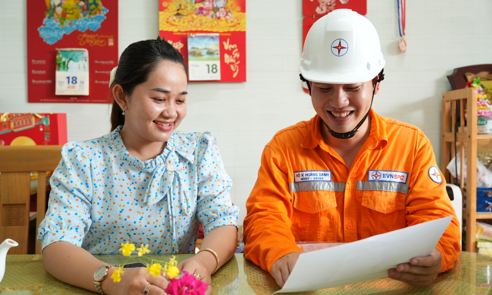 Công ty điện lực Long An triển khai kế hoạch thay đổi lịch ghi chỉ số năm 2024