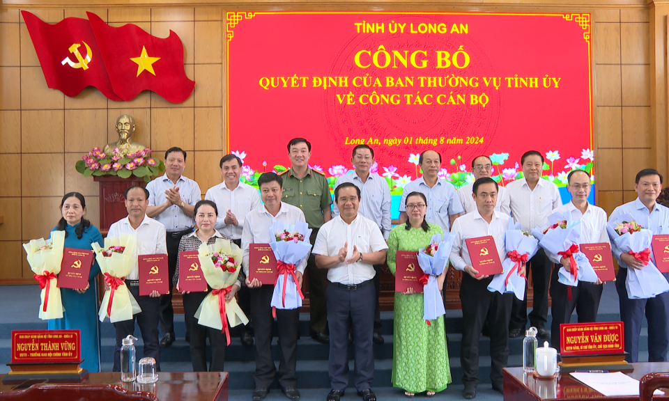Công bố quyết định của Ban Thường vụ Tỉnh ủy về công tác cán bộ